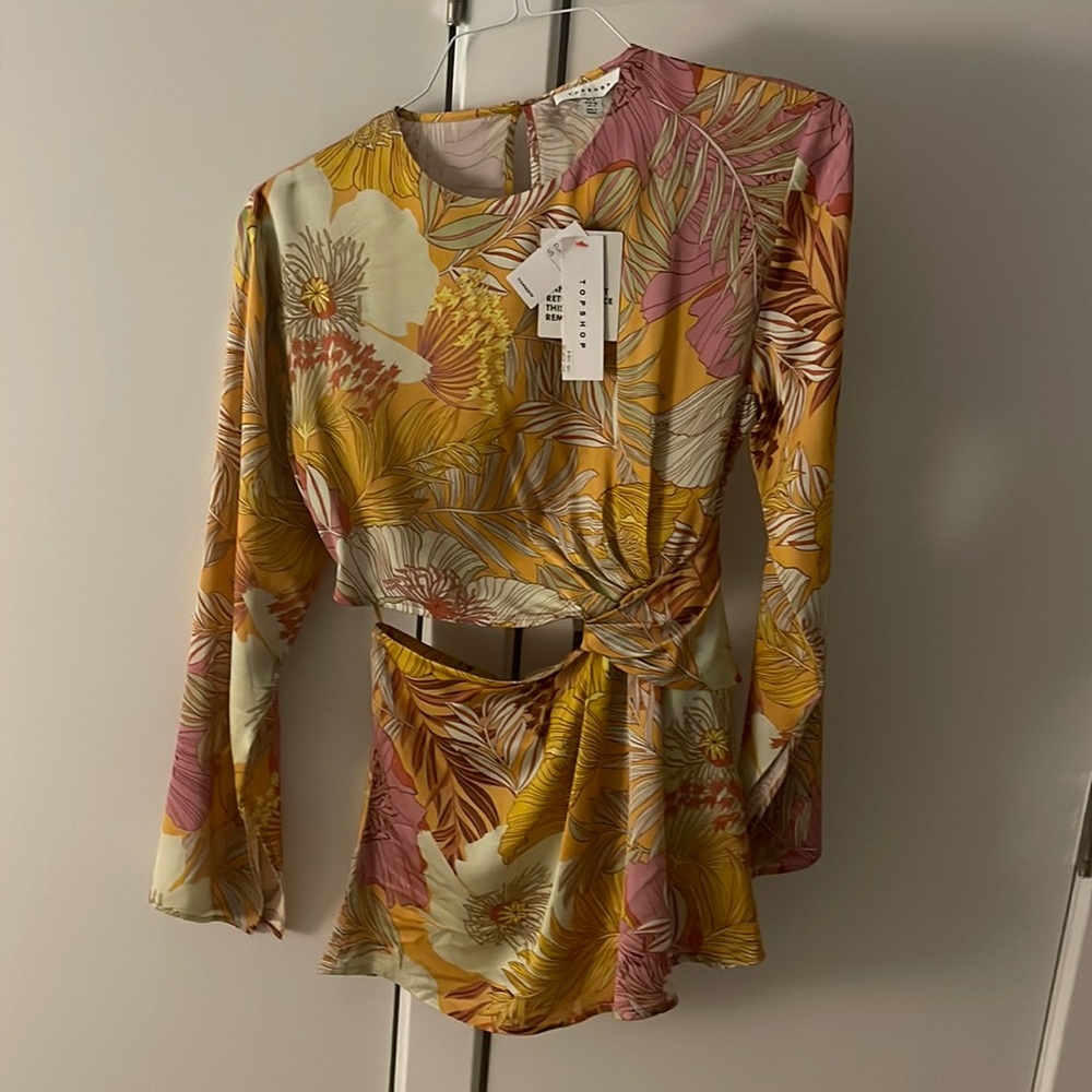 NWT TopShop Tropical Print Cut Out Top